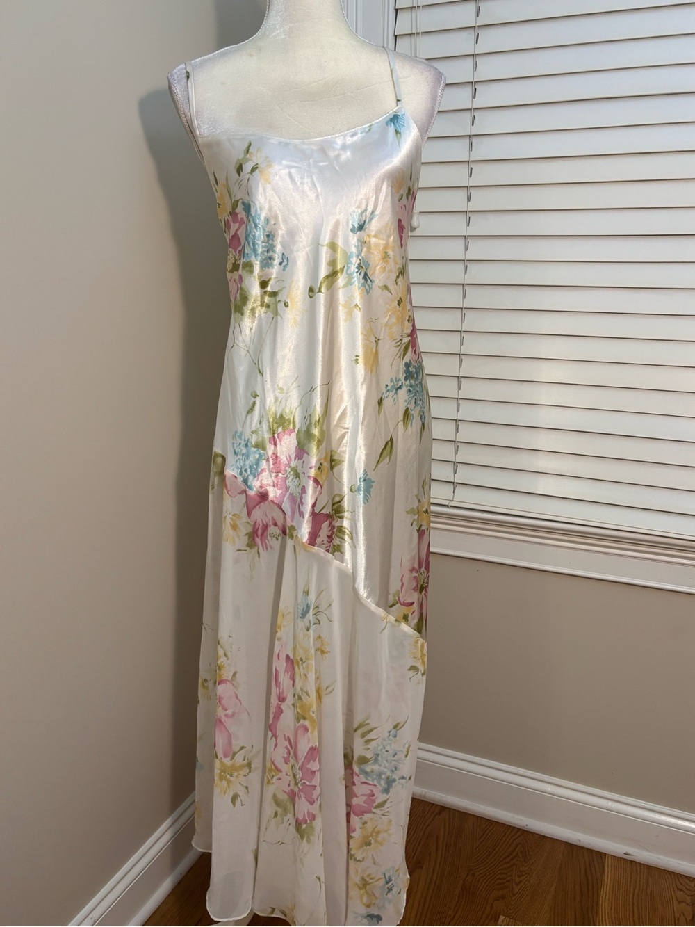 VTG Victoria's Secret Robe and Nightgown Set Peignoir L - Picture 3 of 6